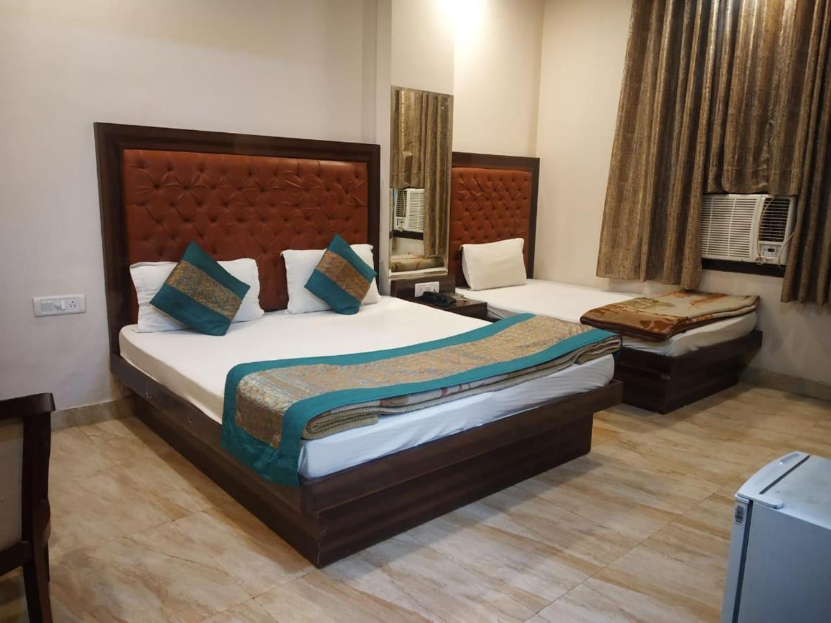 Adb Rooms Hotel Indo Continental Neu-Delhi Exterior foto