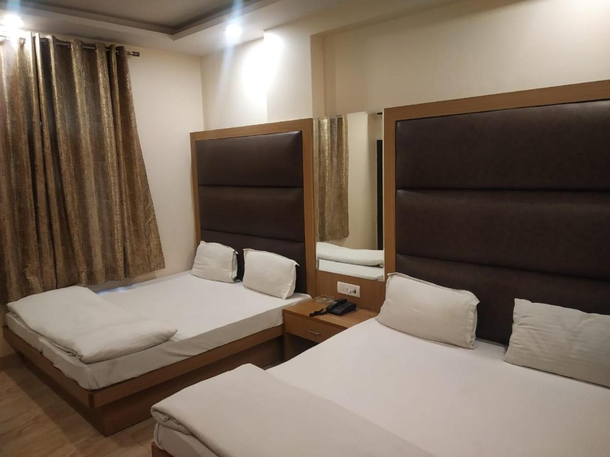 Adb Rooms Hotel Indo Continental Neu-Delhi Exterior foto